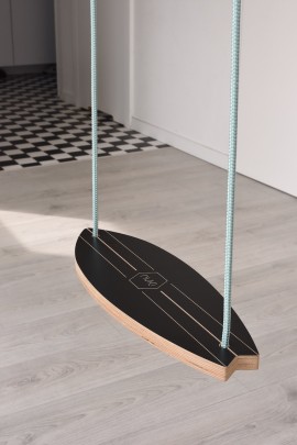 HUŚTAWKA SURF czarna